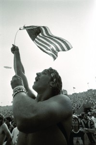 temperatures in the mid-90s, thousands of fans celebrated great music and high ideals. Photographer Freg Comegys was there to capture the moments. (Photo by Fred Comegys)