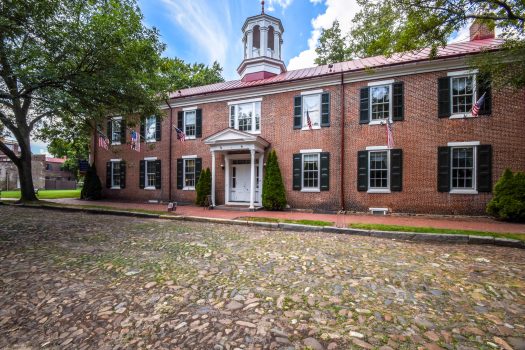 The 207-year-old Arsenal, once a restaurant, is now home of the New Castle Historical Society. (Photo by Anthony Santoro)
